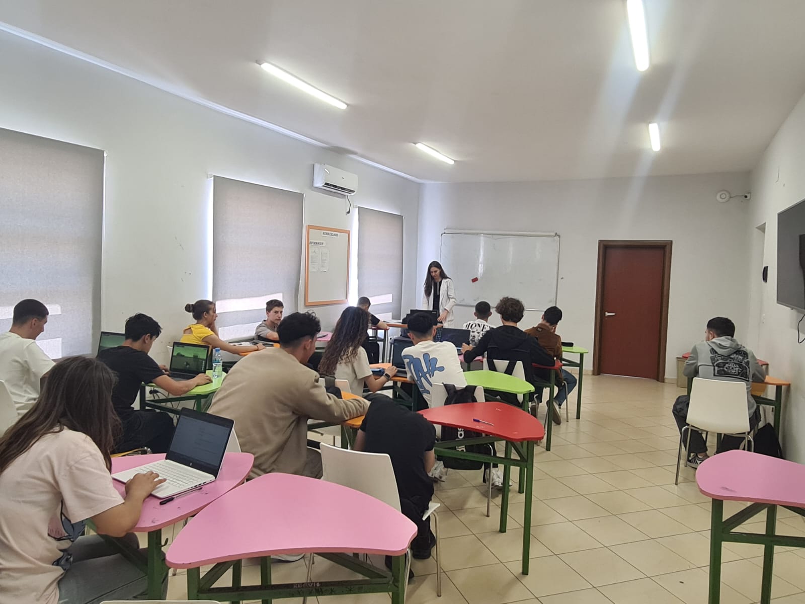 VR DigiVET Brings Immersive Digital Skills into Albanian VET Classrooms